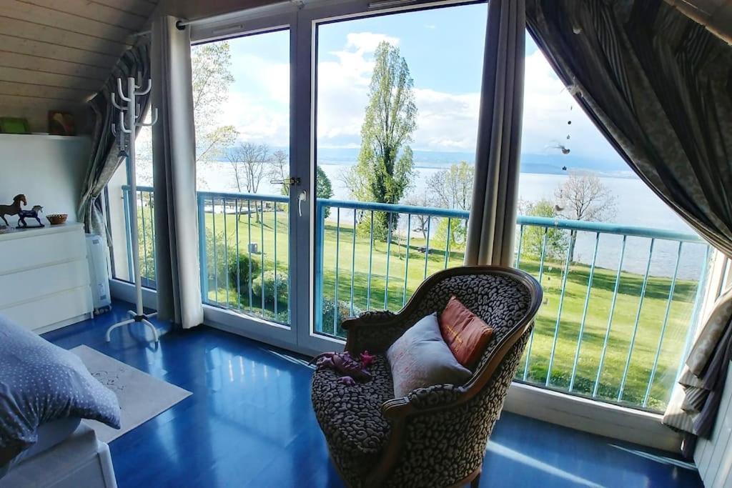 Lakefront. Appartement Pieds Dans L'Eau. View And Direct Access To The Lake. Anthy-sur-Leman Exterior photo